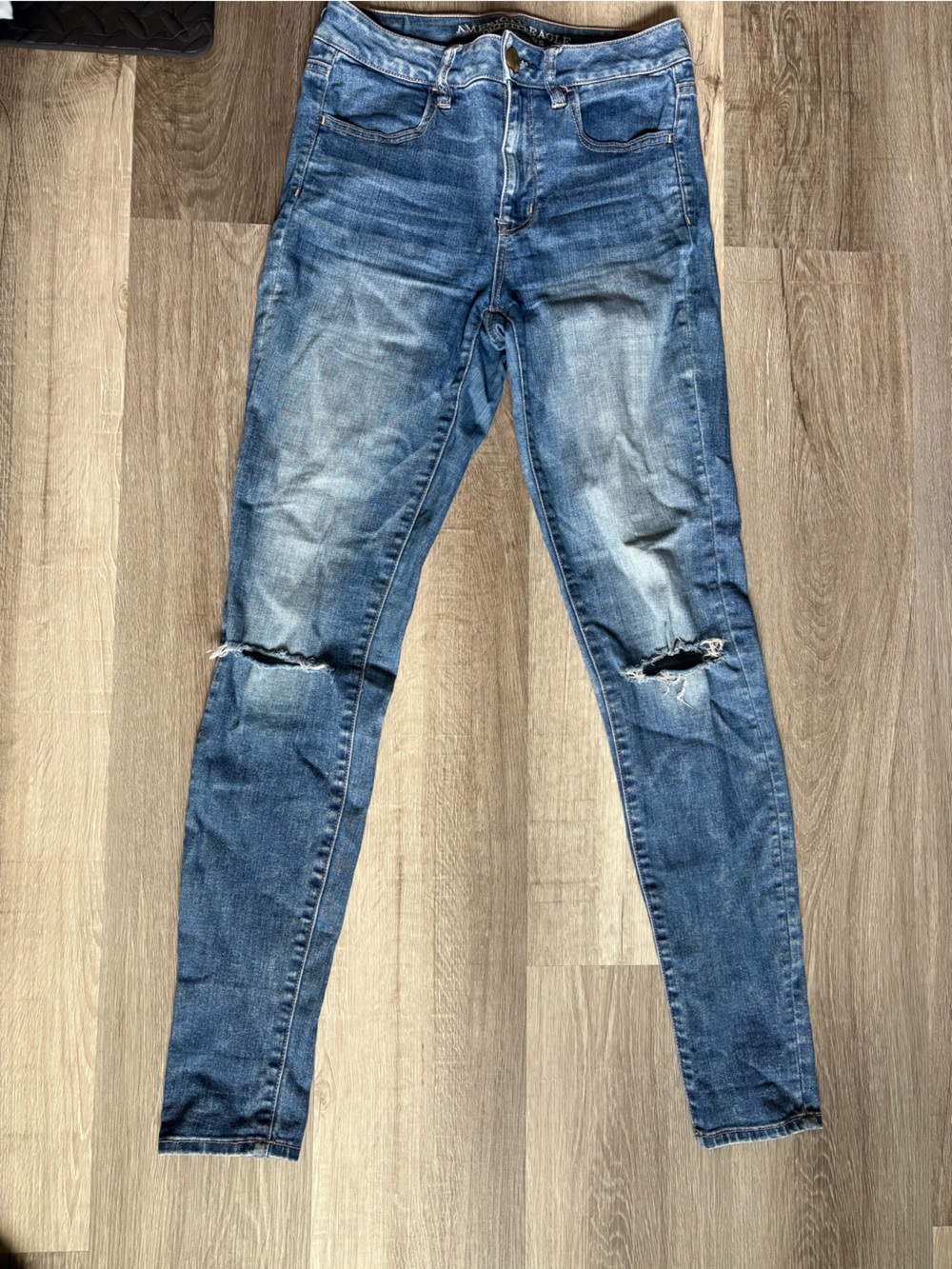 American Eagle Outfitters Blue Distressed Skinny Jeans / Jeggings - Women's